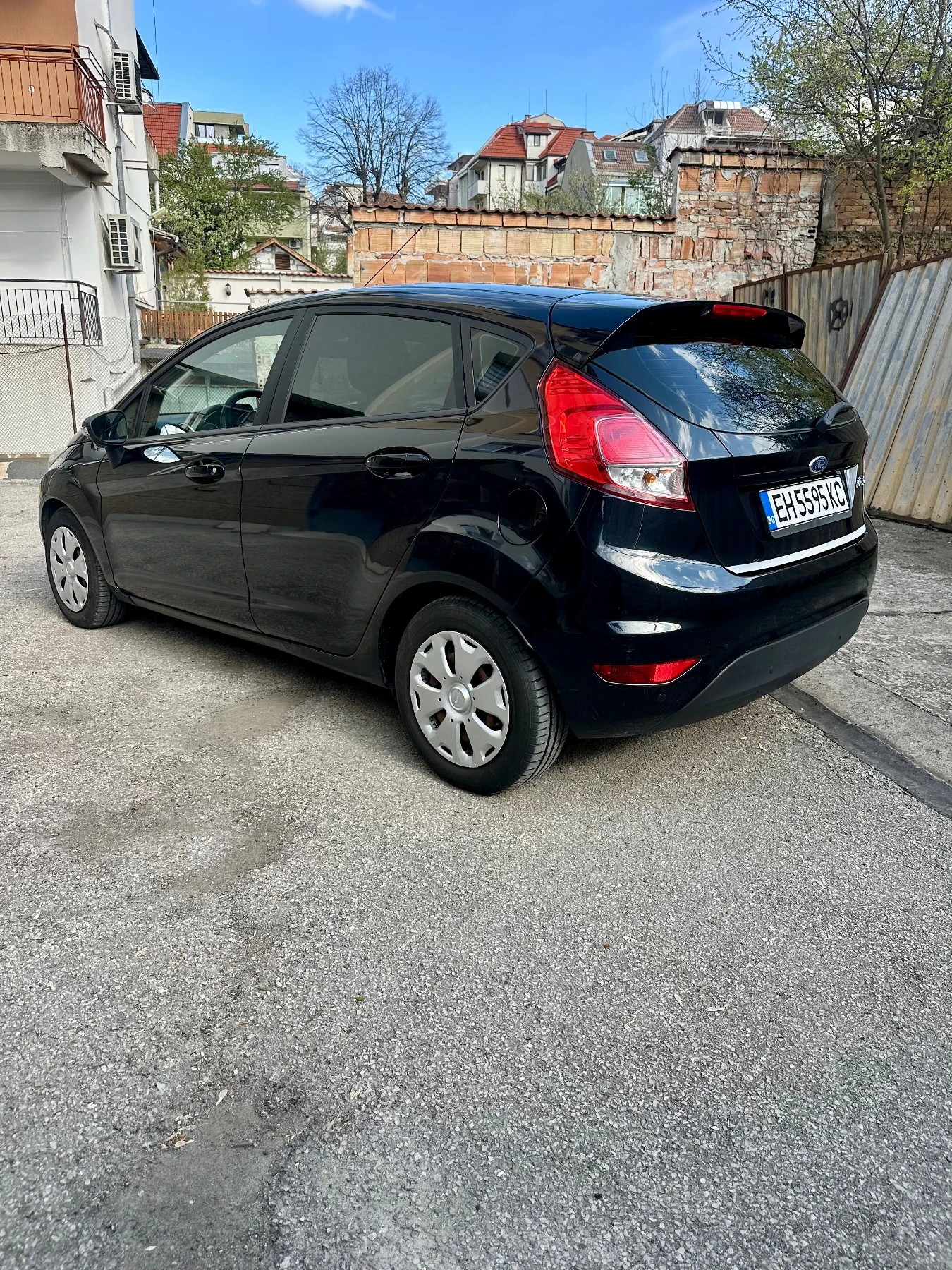Ford Fiesta 1.5 tdci, снимка 5 - Автомобили и джипове - 54168155
