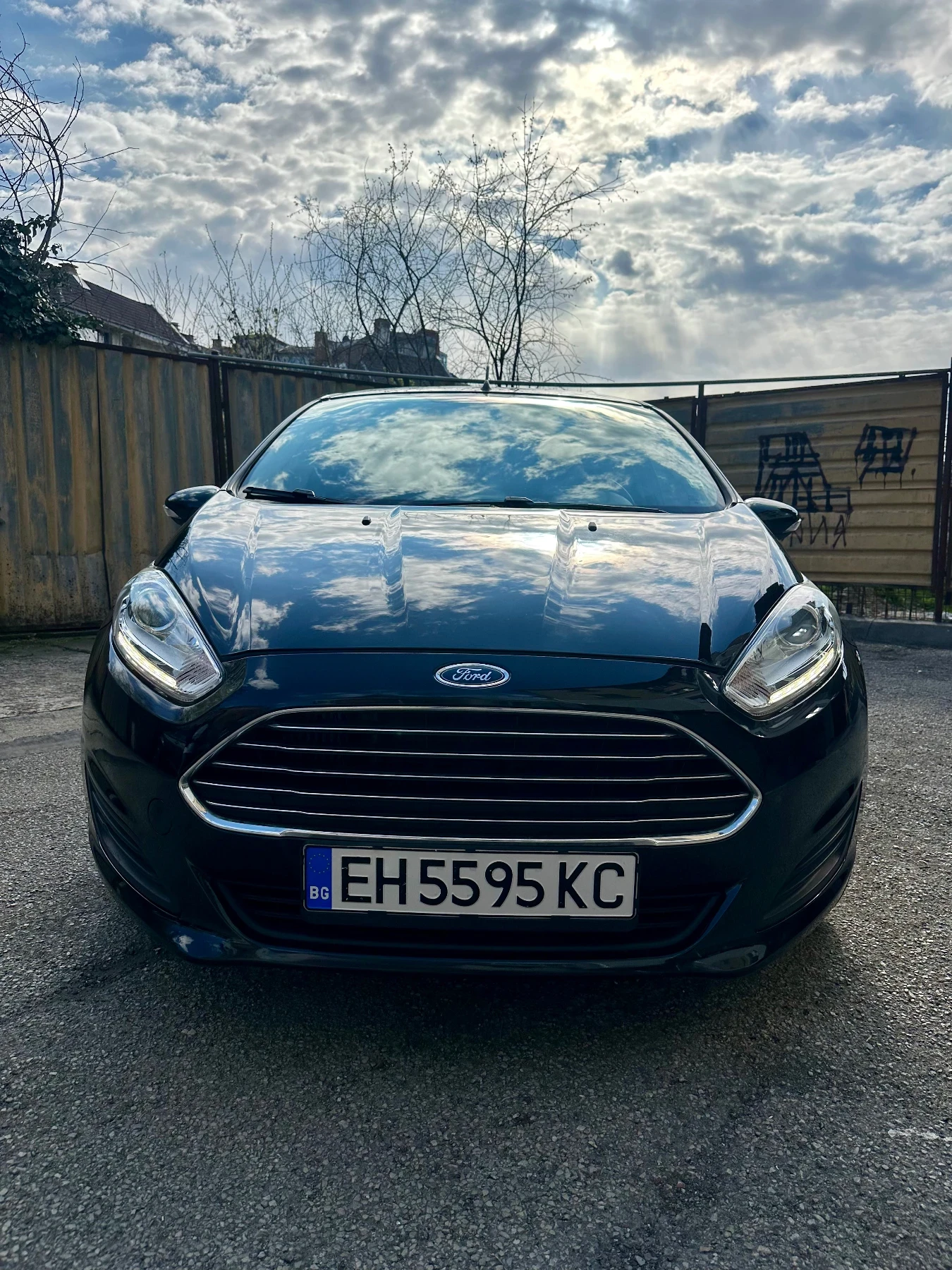 Ford Fiesta 1.5 tdci, снимка 2 - Автомобили и джипове - 54168155