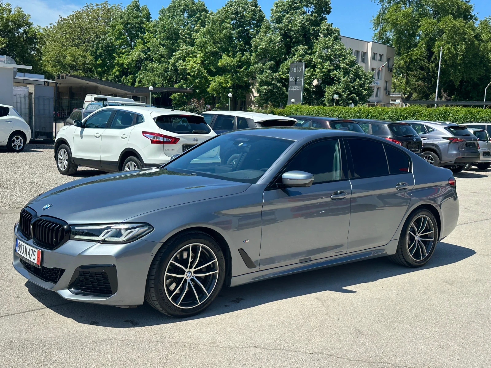 BMW 520 M-Sport * xDrive* Face* Digital* Full Led* 360cam, снимка 3 - Автомобили и джипове - 54565567