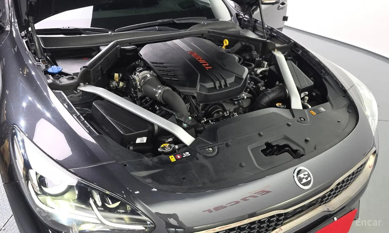 Kia Stinger GT-Line , снимка 4 - Автомобили и джипове - 55530218