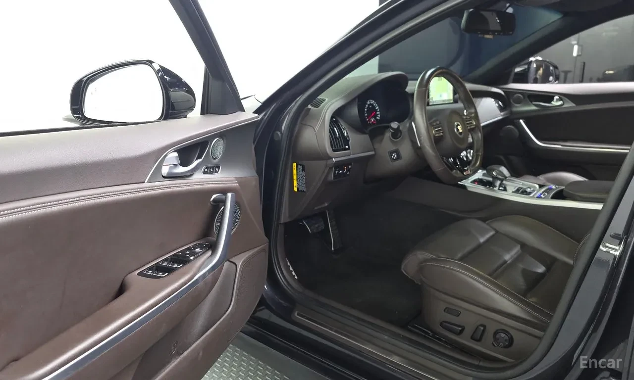 Kia Stinger GT-Line , снимка 7 - Автомобили и джипове - 55530218