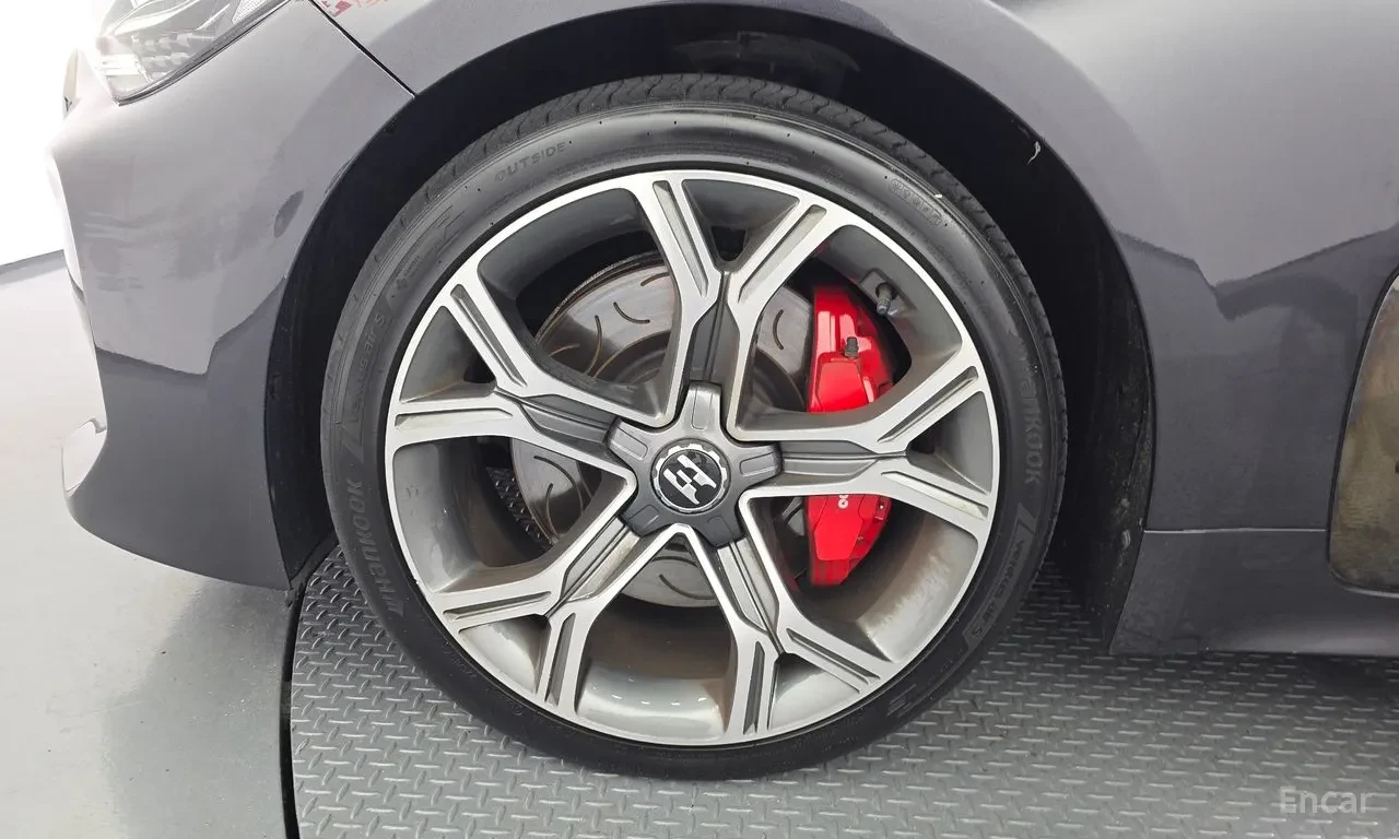 Kia Stinger GT-Line , снимка 3 - Автомобили и джипове - 55530218