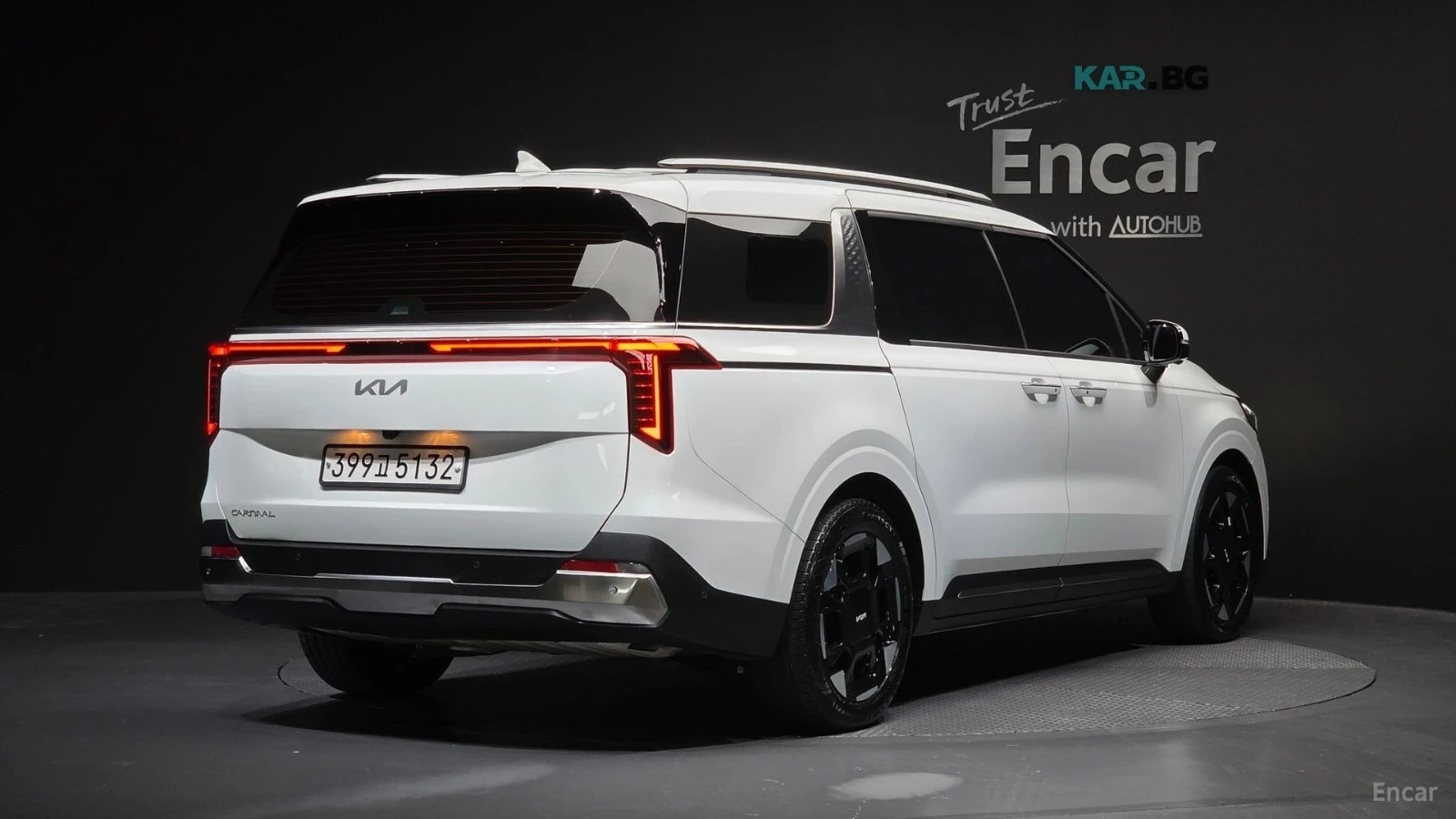 Kia Carnival SIGNATURE* 7МЕСТЕН* ДИСТРОНИК* МАСАЖИ* ОБДУХ* 360*, снимка 3 - Автомобили и джипове - 55824067