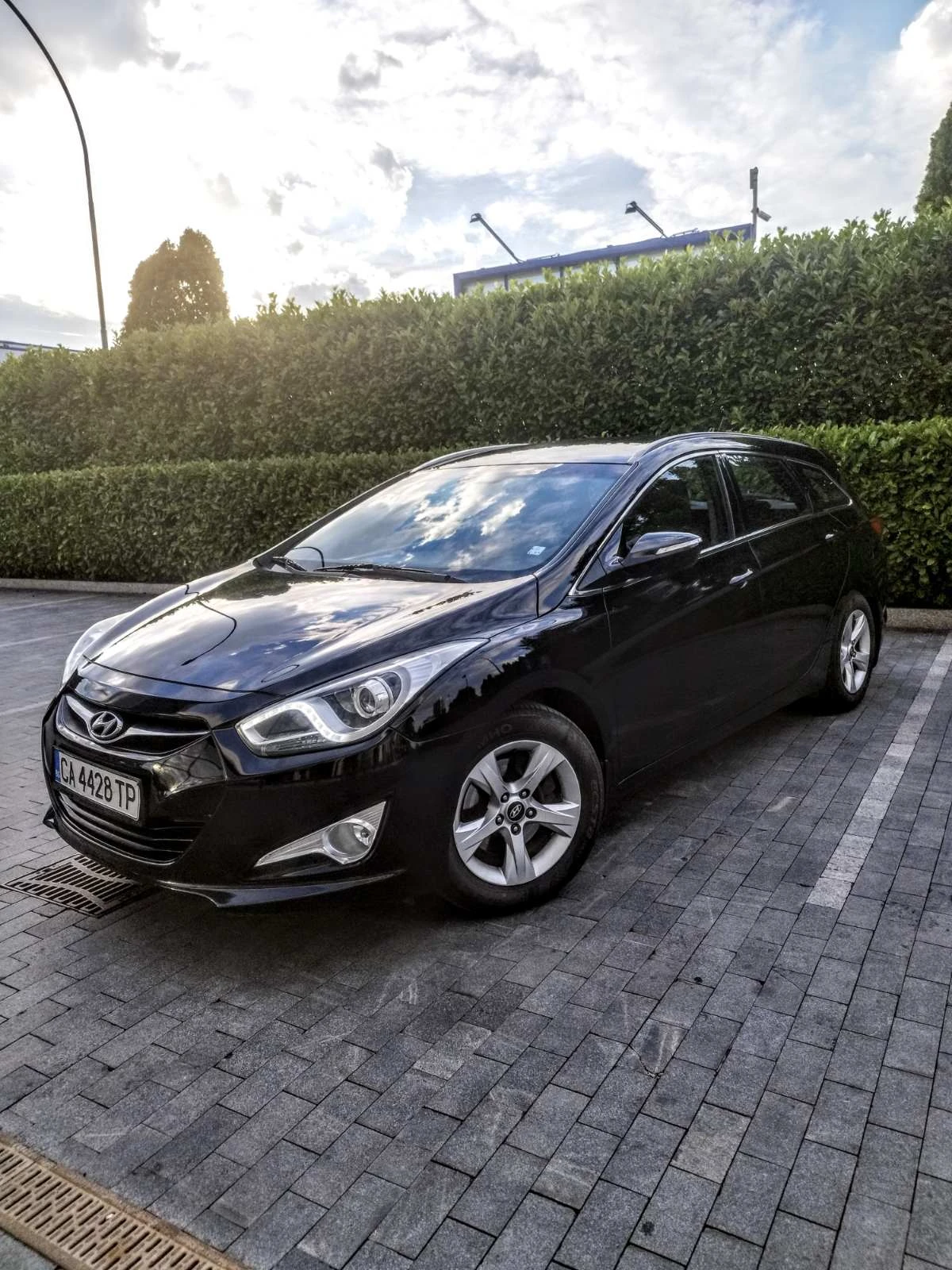 Hyundai I40 1.6GDI | КЛИМАТРОНИК | ОБСЛУЖЕНА | , снимка 3 - Автомобили и джипове - 55838536