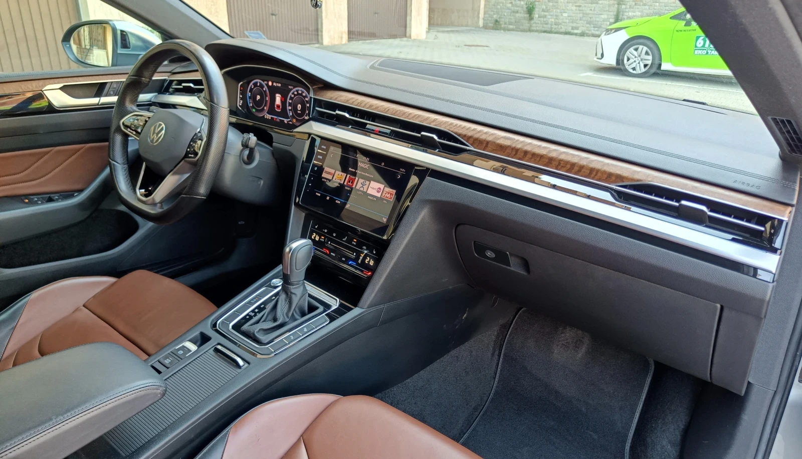 VW Arteon 2.0TDI/IQ Light/SB, снимка 11 - Автомобили и джипове - 55963940