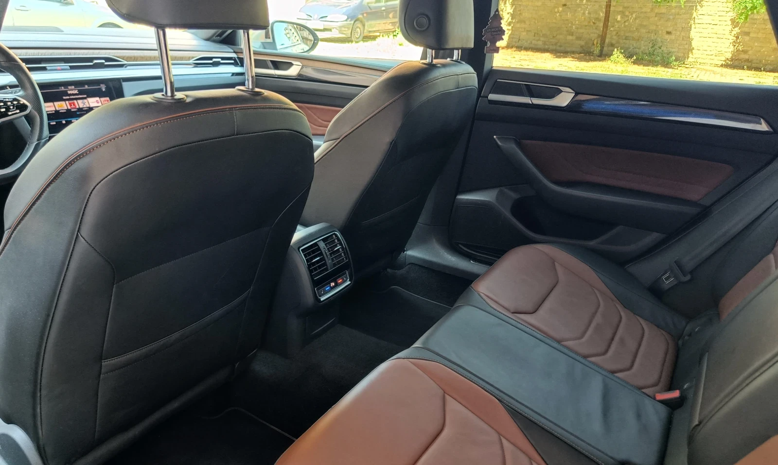 VW Arteon 2.0TDI/IQ Light/SB, снимка 9 - Автомобили и джипове - 55963940