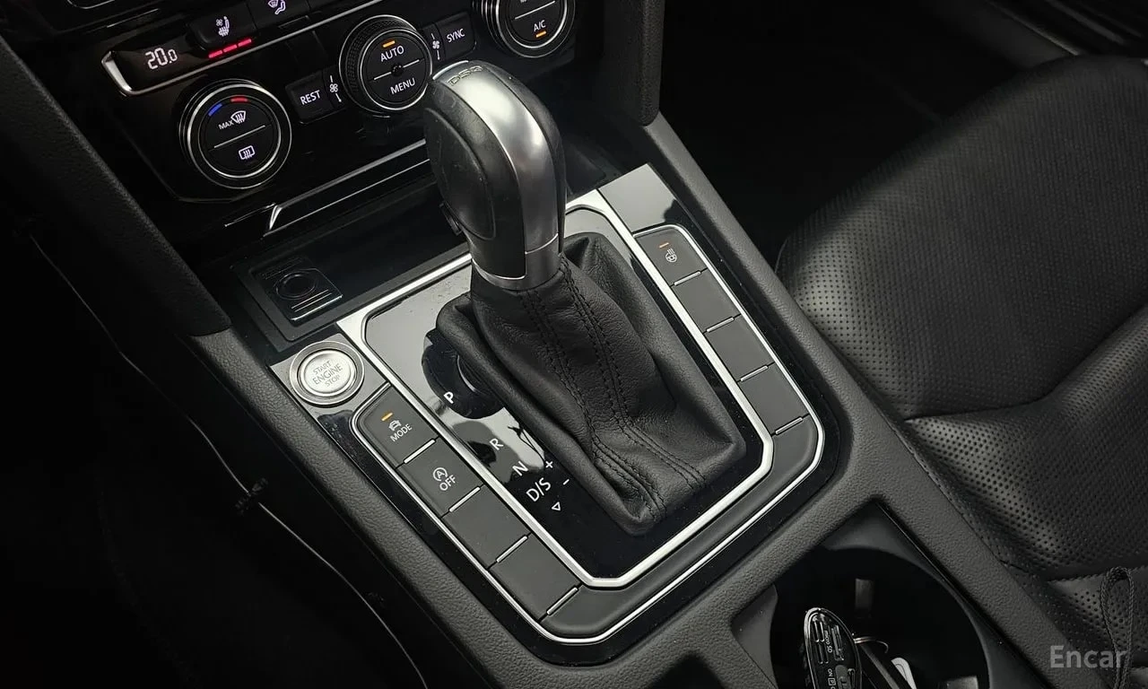 VW Arteon 2.0 TDI Prestige/ПОДГРЕВ/ПАНО/360/, снимка 9 - Автомобили и джипове - 56019299