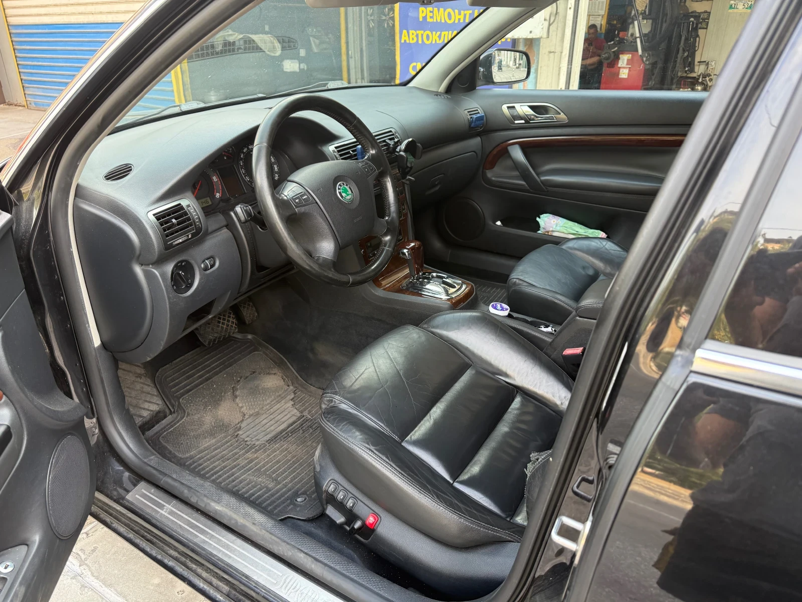 Skoda Superb 2, 5 TDI EDITION , снимка 11 - Автомобили и джипове - 56111519