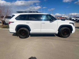 Toyota Sequoia TRD 4WD * ОБДУХВАНЕ* ПОДГРЕВИ* ПАНОРАМА* , снимка 3