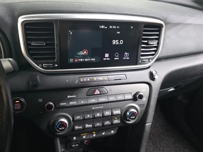 Kia Sportage DIESEL 2.0 2WD PRESTIGE GRAVITY, снимка 14 - Автомобили и джипове - 55171336