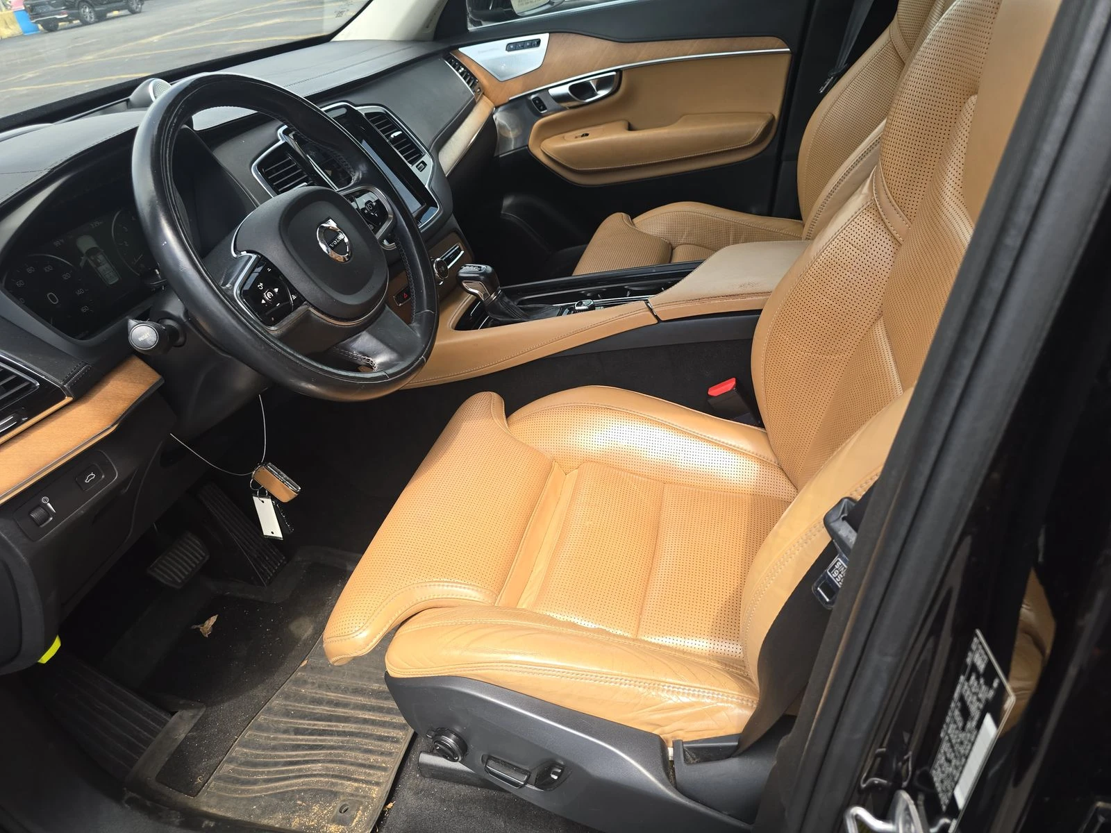 Volvo Xc90 T6 INSCRIPTION* FULL* Distronic* Bowers* Обдух*  - изображение 3