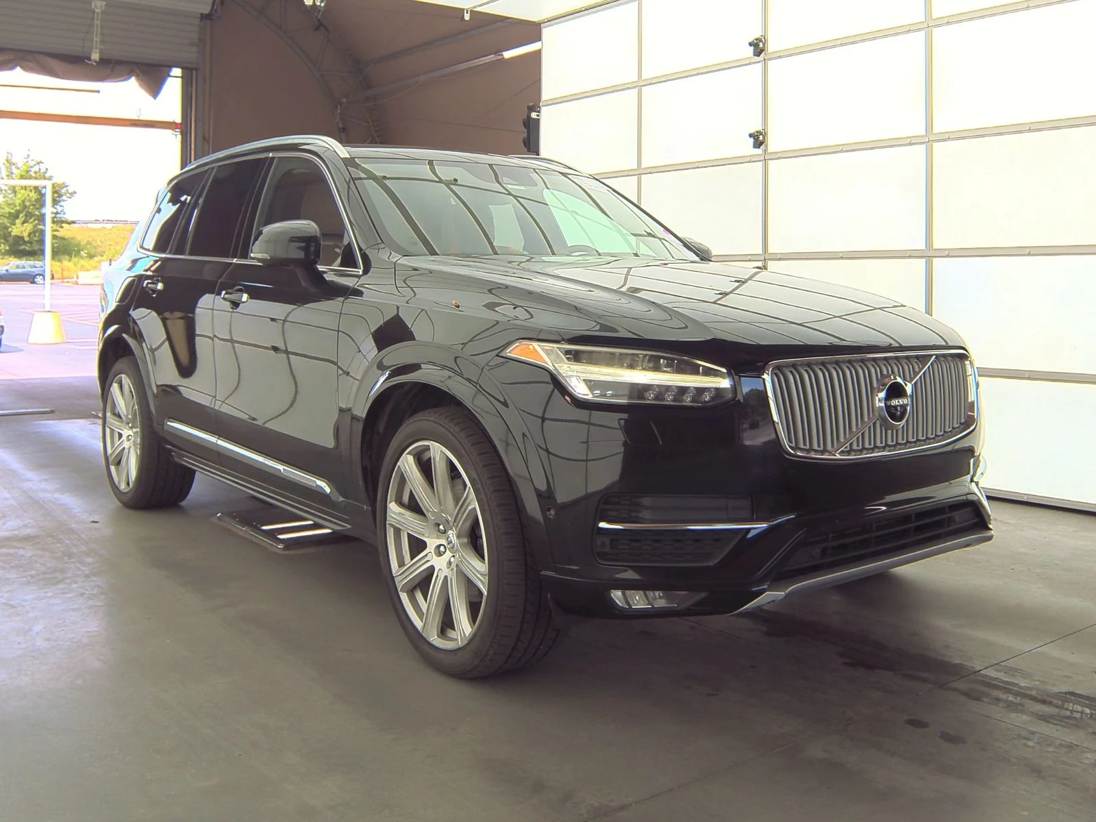 Volvo Xc90 T6 INSCRIPTION* FULL* Distronic* Bowers* Обдух*  - изображение 2