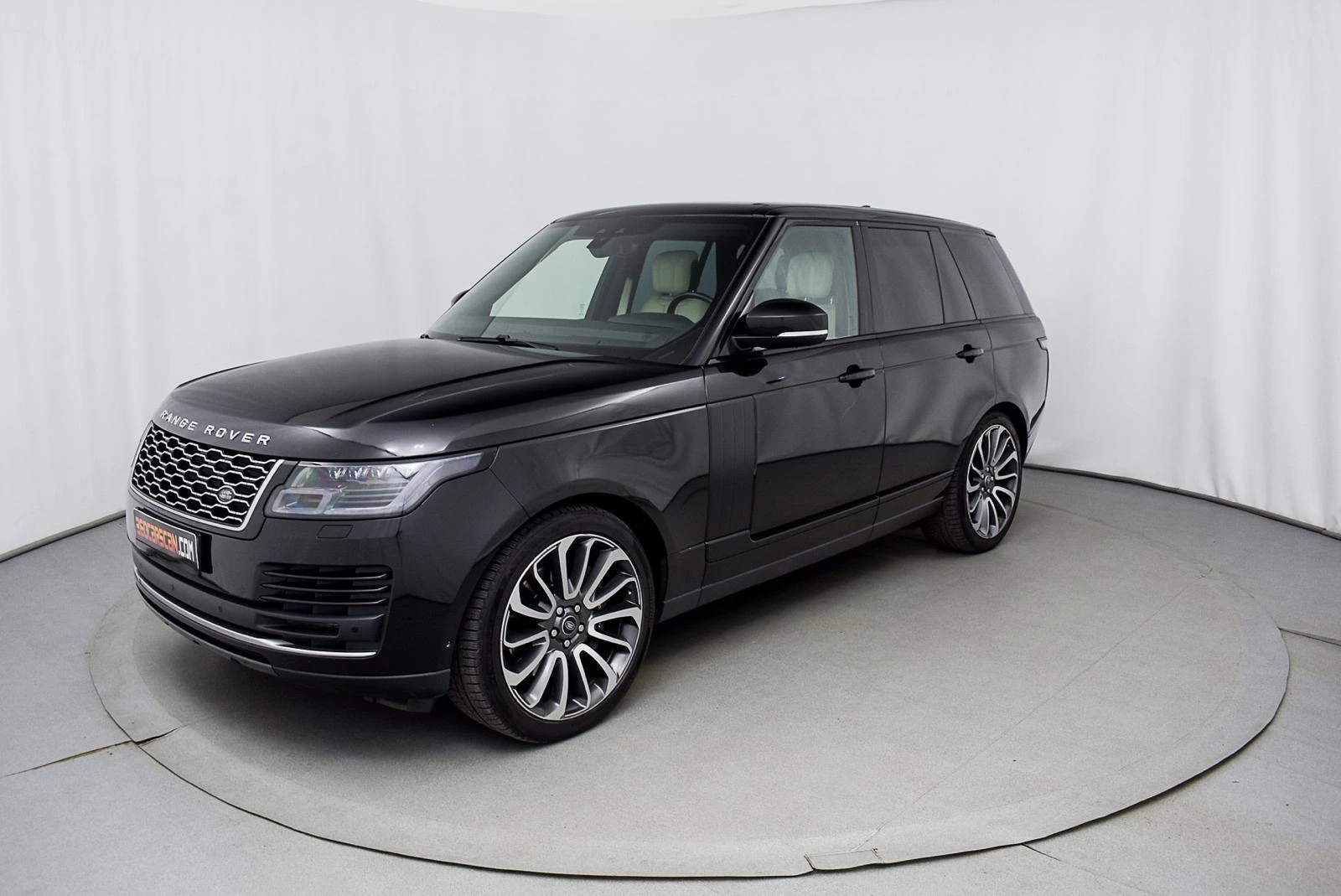 Land Rover Range rover 2019 г.