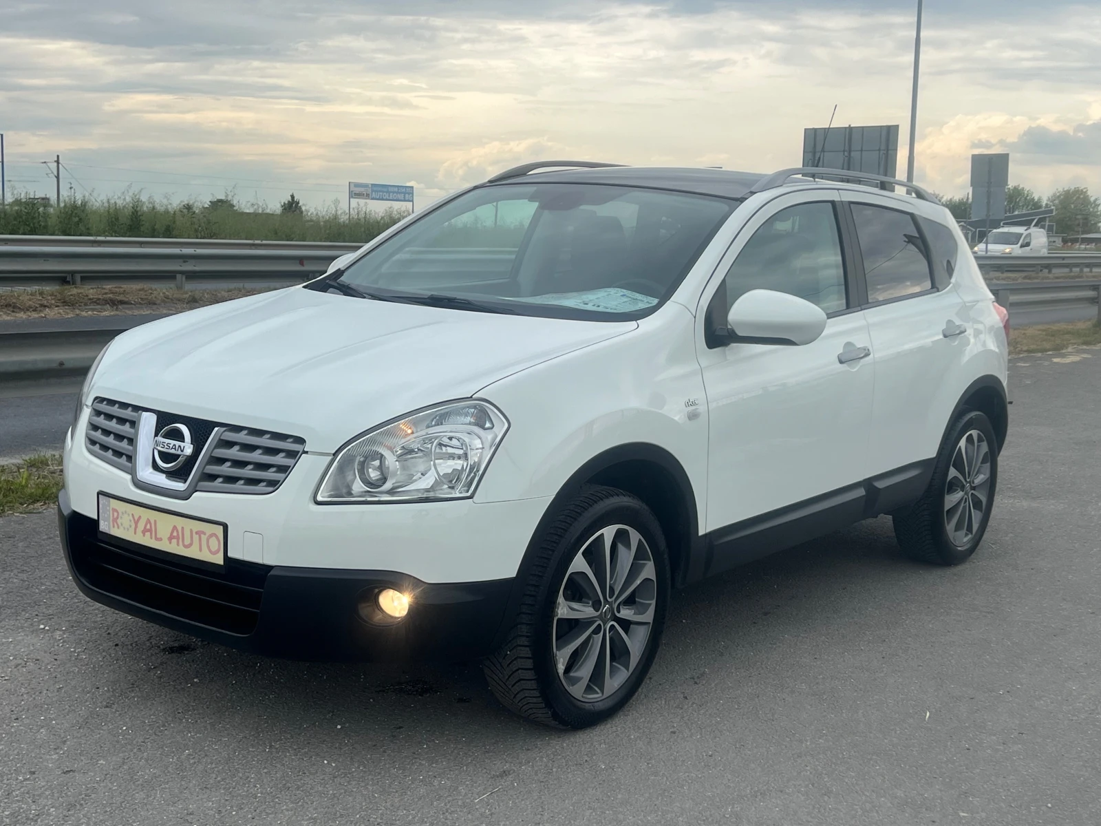 Nissan Qashqai ЛИЗИНГ-4Х4-НАВИ-N-TEC-ПАНОРАМА-КЛИМАТРОНИК