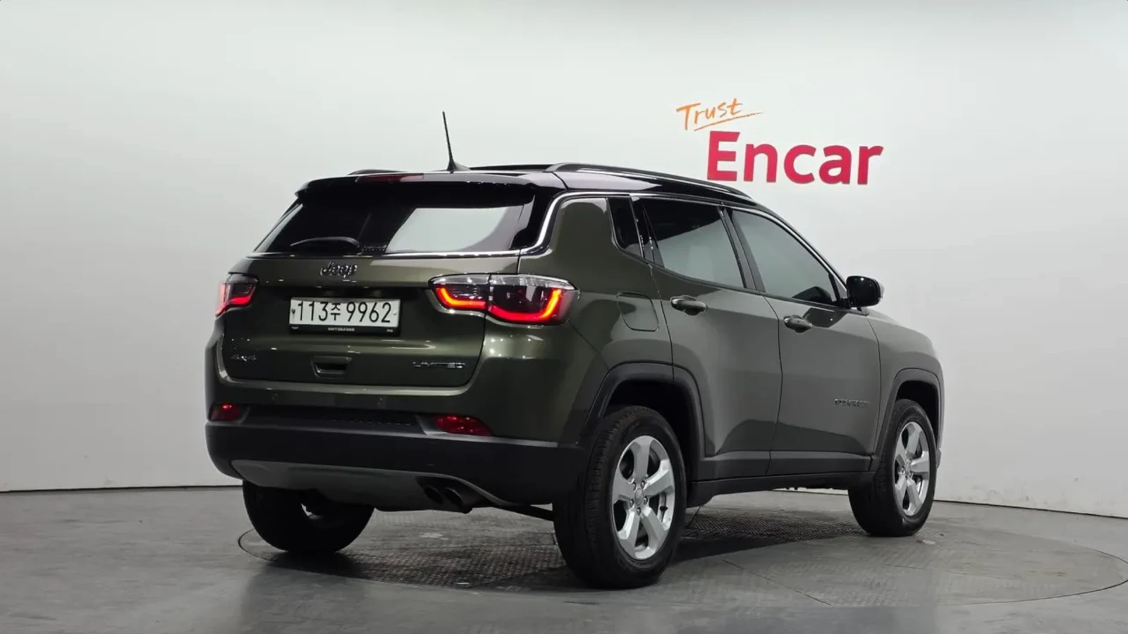 Jeep Compass 2.4 LIMITED | AWD | ПОДГРЕВ | ПАНОРАМА, снимка 3 - Автомобили и джипове - 54752689
