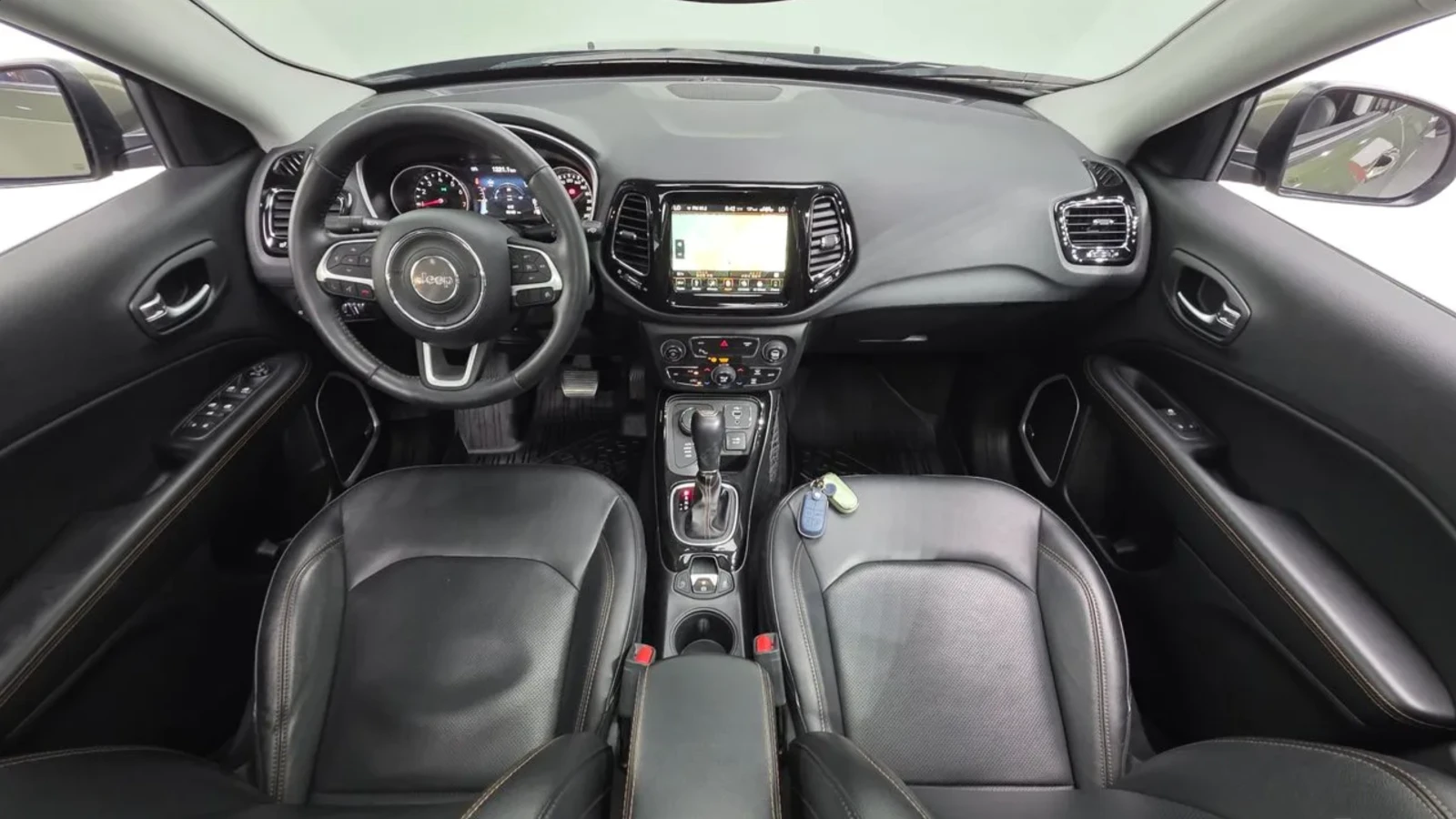 Jeep Compass 2.4 LIMITED | AWD | ПОДГРЕВ | ПАНОРАМА, снимка 12 - Автомобили и джипове - 54752689