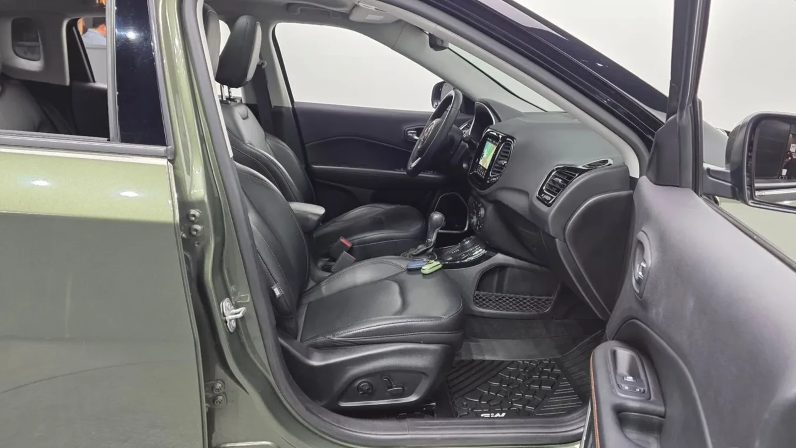 Jeep Compass 2.4 LIMITED | AWD | ПОДГРЕВ | ПАНОРАМА, снимка 9 - Автомобили и джипове - 54752689
