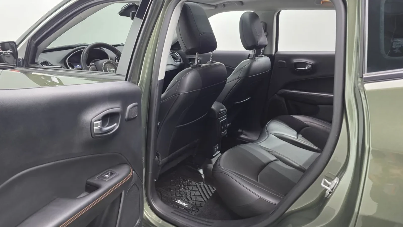 Jeep Compass 2.4 LIMITED | AWD | ПОДГРЕВ | ПАНОРАМА, снимка 11 - Автомобили и джипове - 54752689
