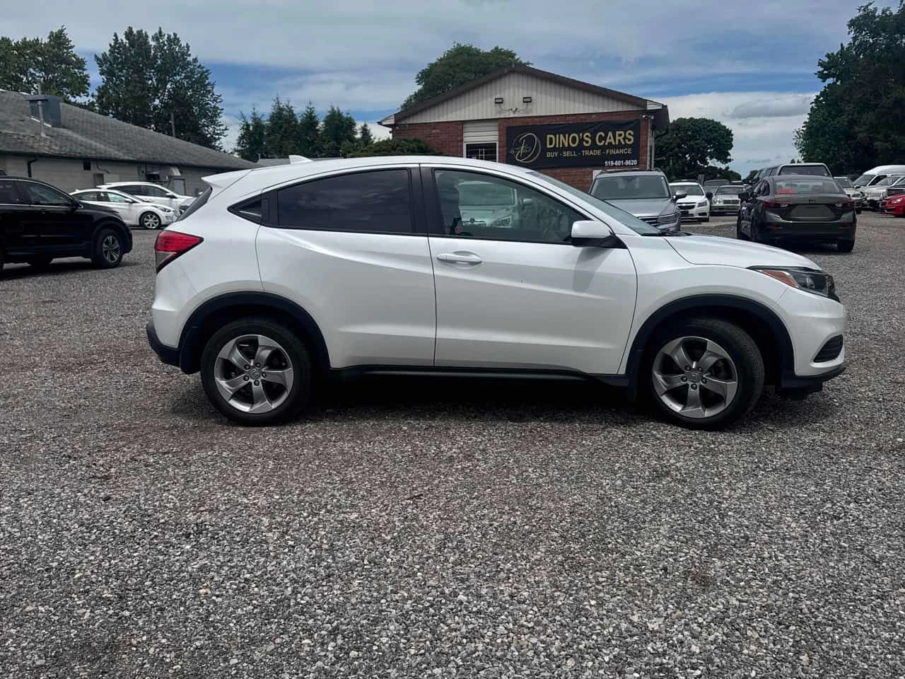 Honda Hr-v * LX * АВТОКРЕДИТ БЕЗ ПЪРВОНАЧАЛНА ВНОСКА* , снимка 3 - Автомобили и джипове - 54920807
