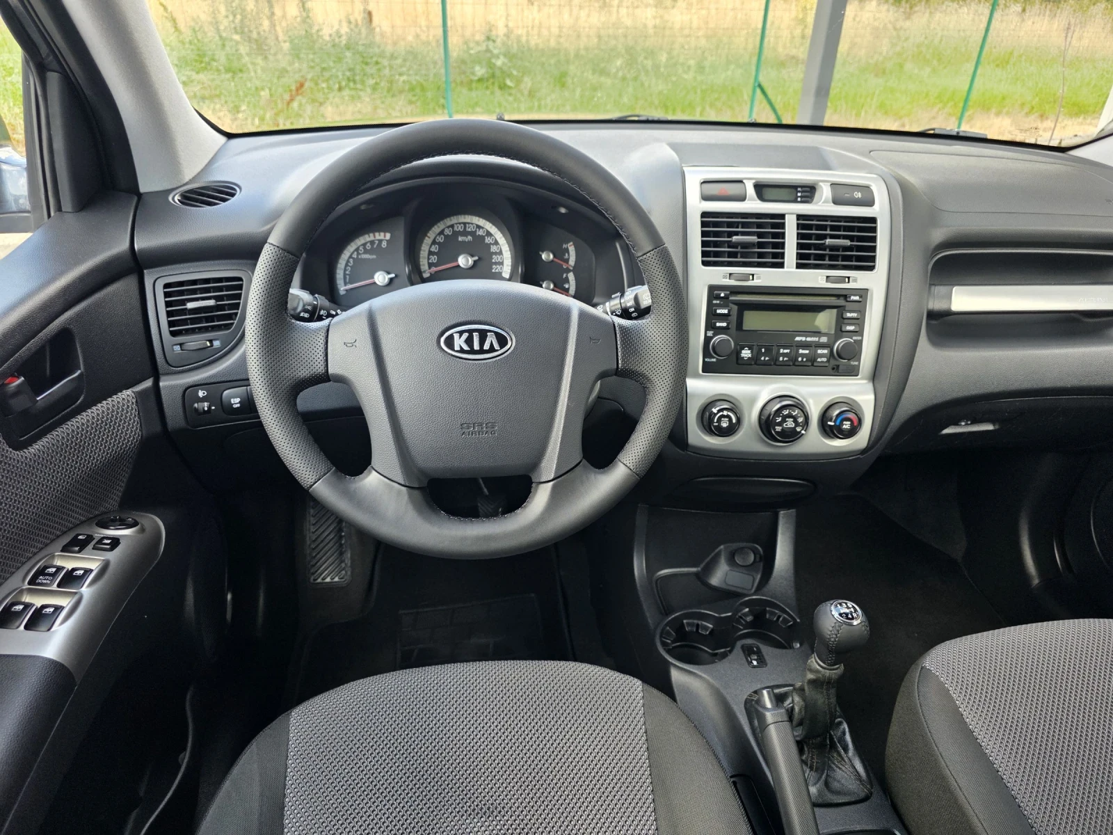 Kia Sportage 2.0i GPL BRC, снимка 11 - Автомобили и джипове - 55145629
