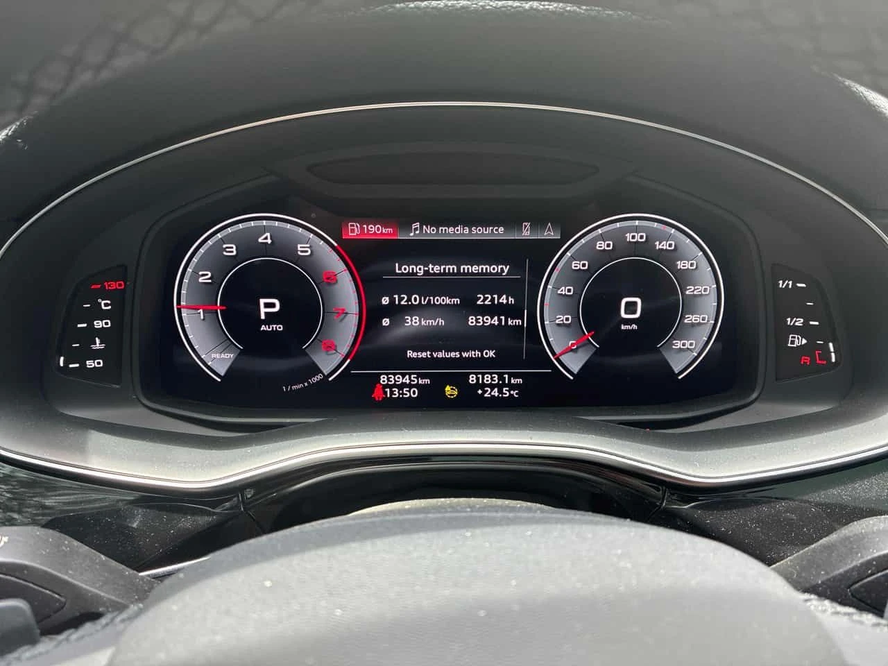 Audi Q7 QUATTRO * ГЛАВНО ПРЕДСТАВИТЕЛСТВО НА AUDI* , снимка 8 - Автомобили и джипове - 55218713