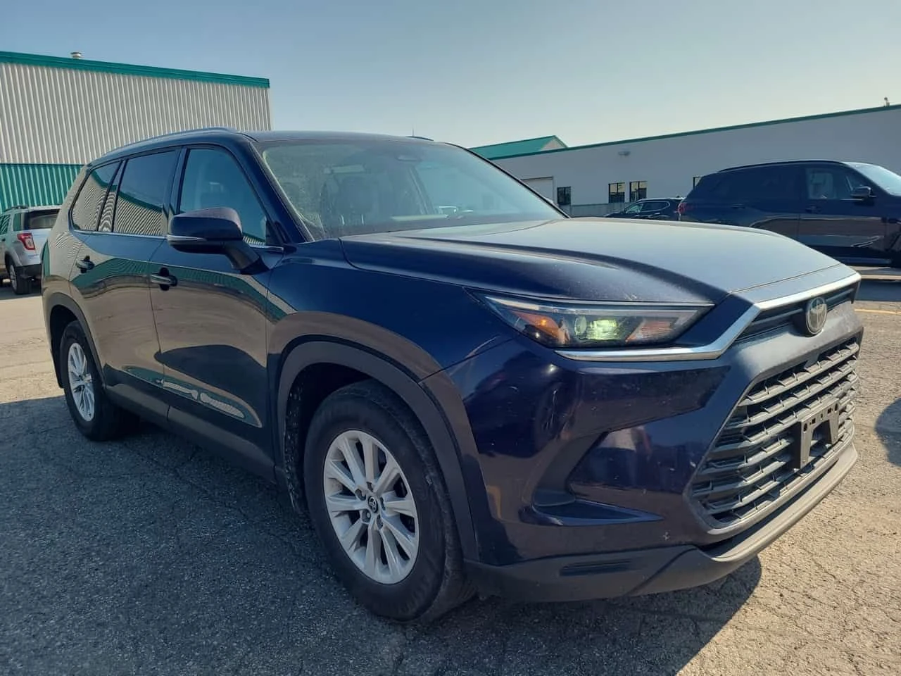 Toyota Grand Highlander XLE| ПАМЕТ| ПОДГРЕВИ| 7 МЕСТА| CARFAX| 2 KЛЮЧА , снимка 2 - Автомобили и джипове - 55278337