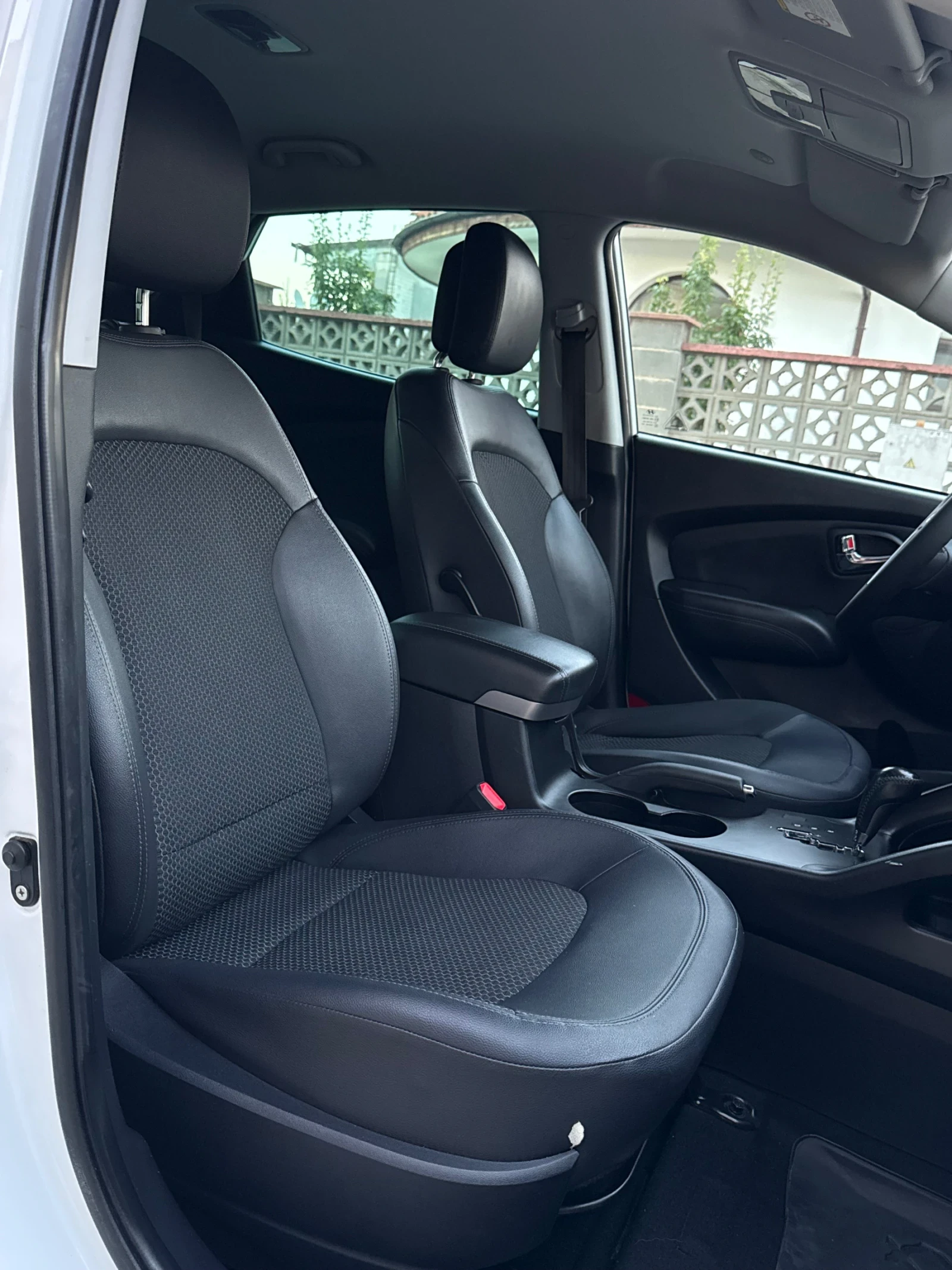 Hyundai IX35 2.0i ��������� ��������� 4WD 100% ������ �����  | Mobile.bg � ����������� 12
