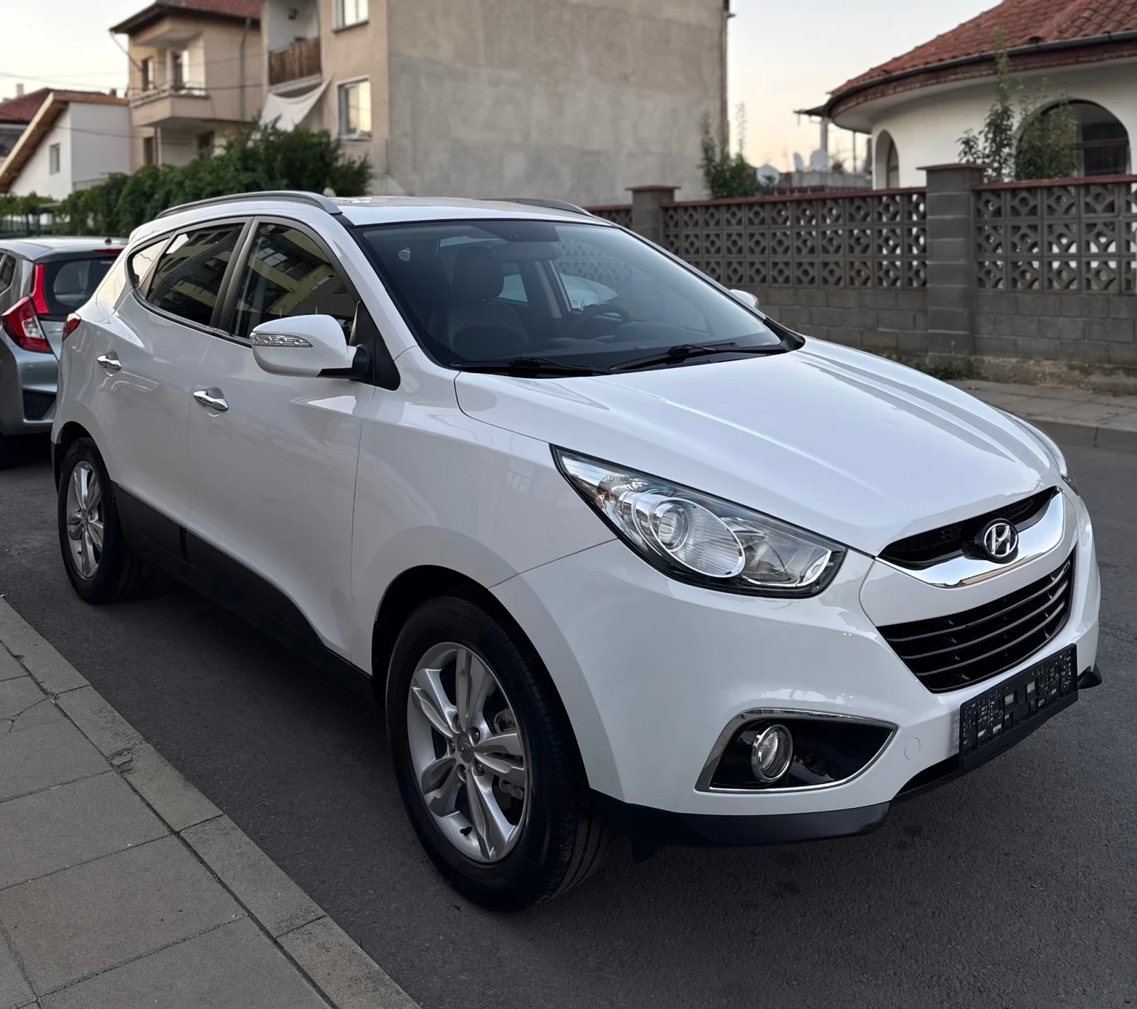 Hyundai IX35 2.0i ��������� ��������� 4WD 100% ������ �����  | Mobile.bg � ����������� 2