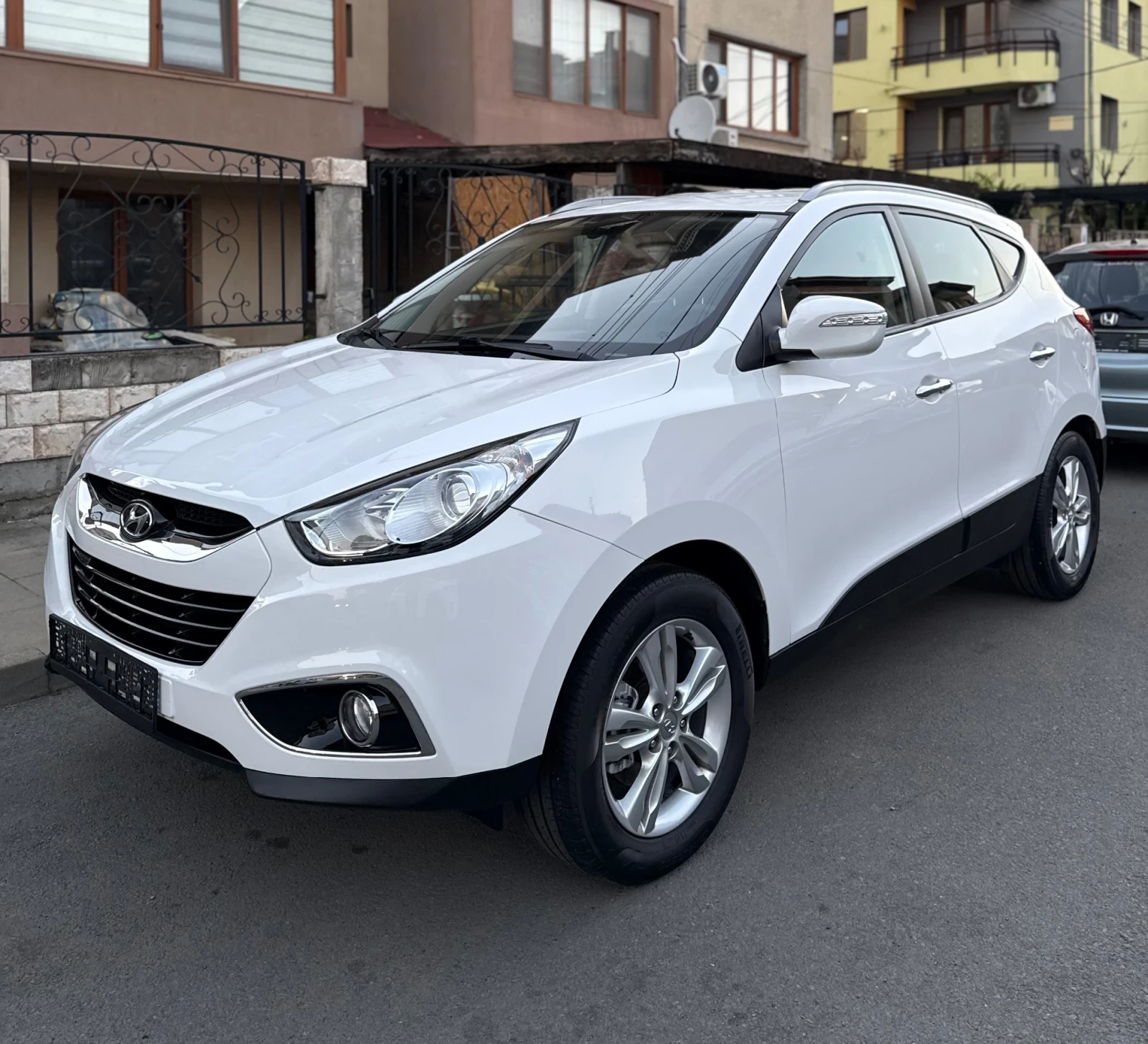 Hyundai IX35 2.0i ШВЕЙЦАРИЯ АВТОМАТИК 4WD 100% РЕАЛЕН ВИДЕО 