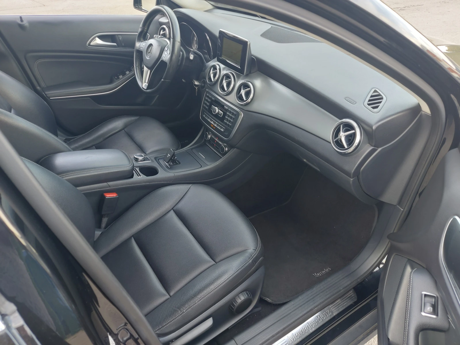 Mercedes-Benz GLA 200 * 4 MATIC* 7G-TRONIC* ��������* NAVI* ���� | Mobile.bg � ����������� 11