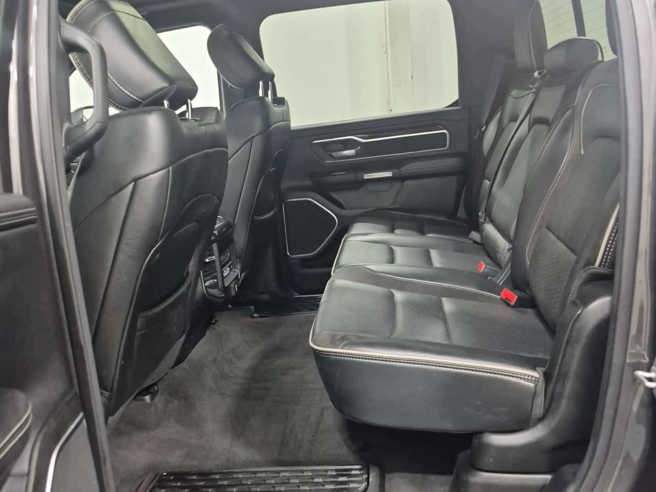 Dodge RAM 1500 * LARAMIE CREW CAB SHORT BED * CARFAX * , снимка 10 - Автомобили и джипове - 55610709