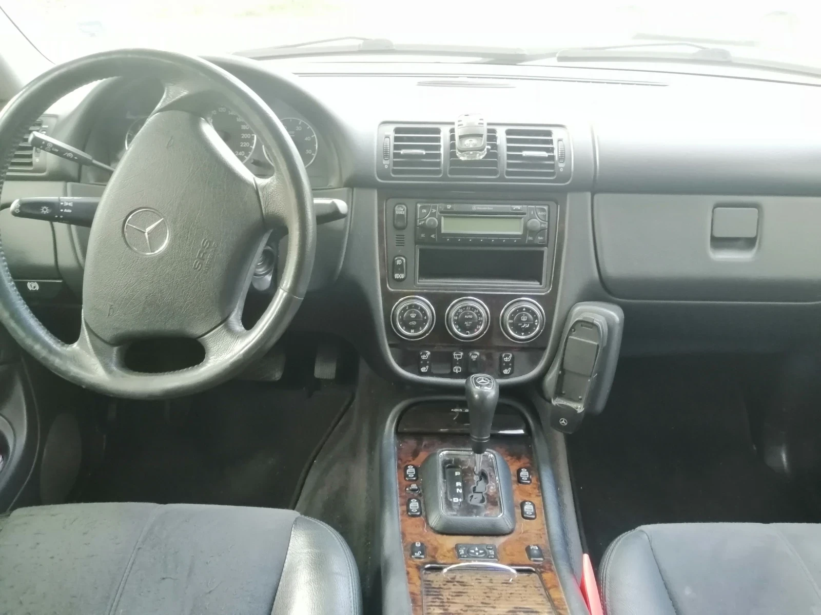 Mercedes-Benz ML 270, снимка 8 - Автомобили и джипове - 55959106