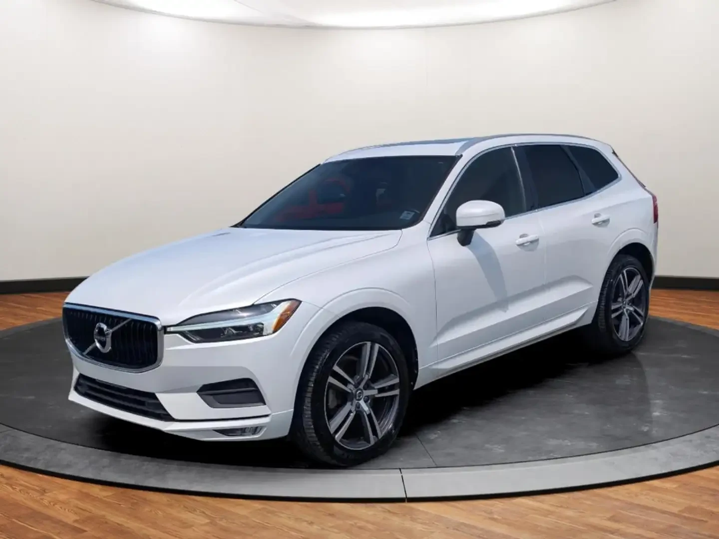 Volvo XC60 T6* MOMENTUM* LANE* ASSIST* ПАНОРАМА* 7* МЕСТА* 