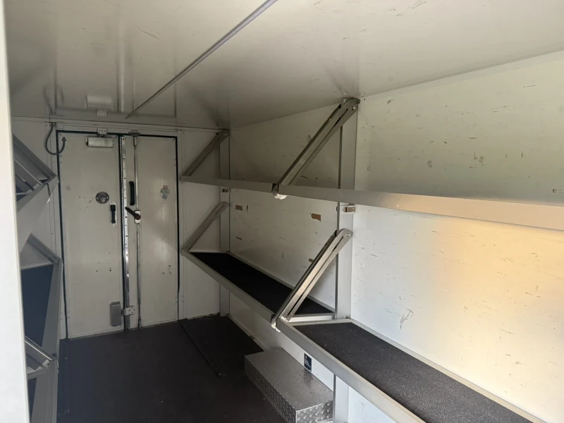 VW Crafter 2.0TDI-177к.с, снимка 9 - Бусове и автобуси - 53227436