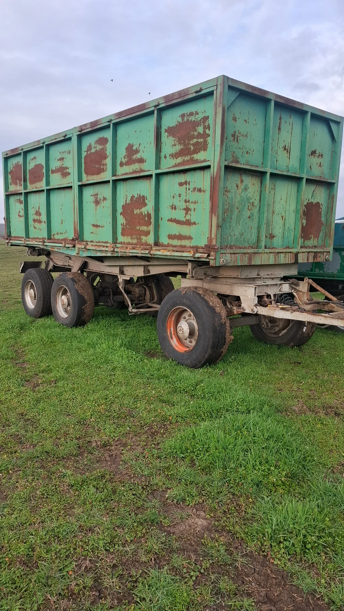 �� ������� 3 ���� | Mobile.bg � ����������� 5