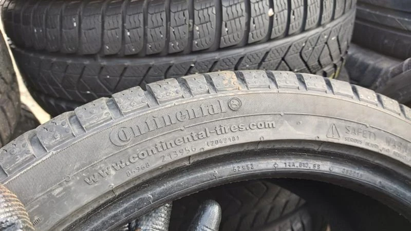 Гуми Зимни 225/40R18, снимка 7 - Гуми и джанти - 27723889