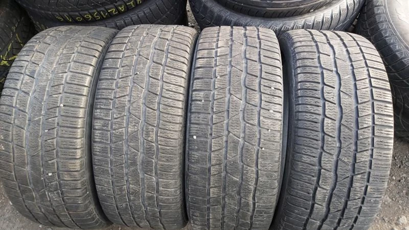 Гуми Зимни 225/40R18, снимка 1 - Гуми и джанти - 27723889