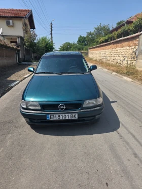 Opel Astra 1.4, снимка 1