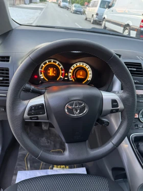 Toyota Auris  1.6  132 . 6  | Mobile.bg    10