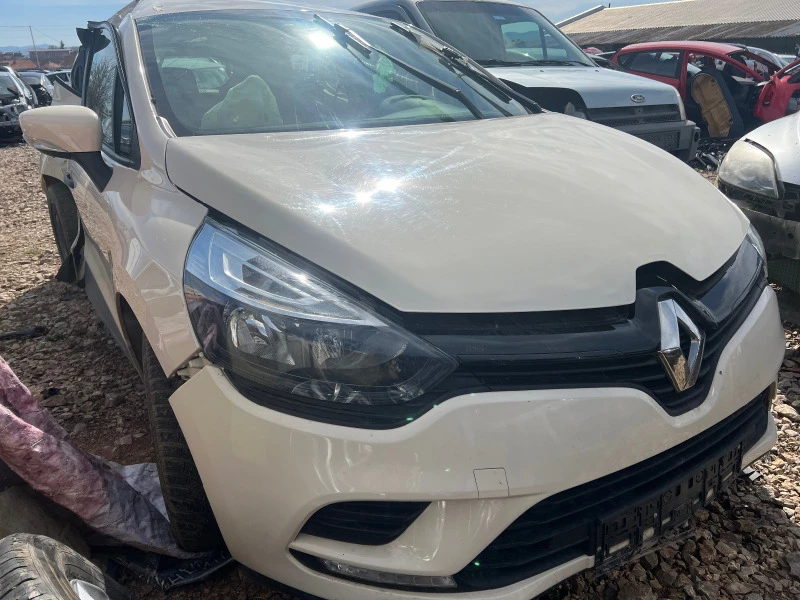 Renault Clio 1.2i, снимка 2 - Автомобили и джипове - 40129684