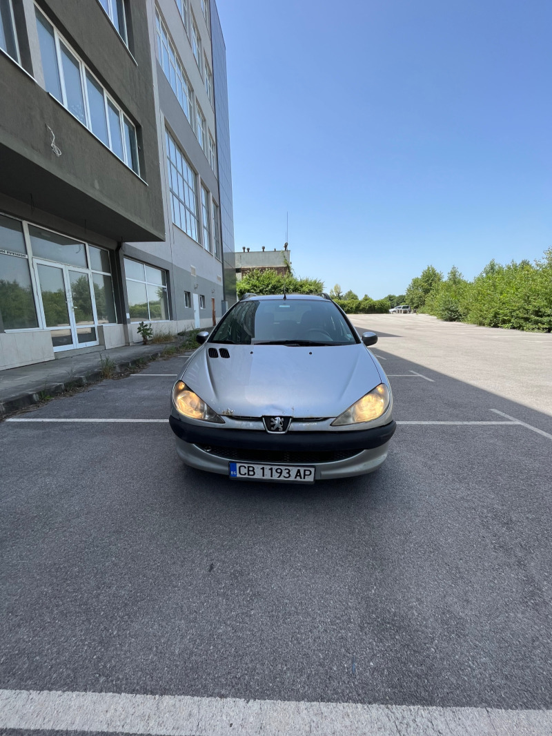 Peugeot 206, снимка 1 - Автомобили и джипове - 46361640