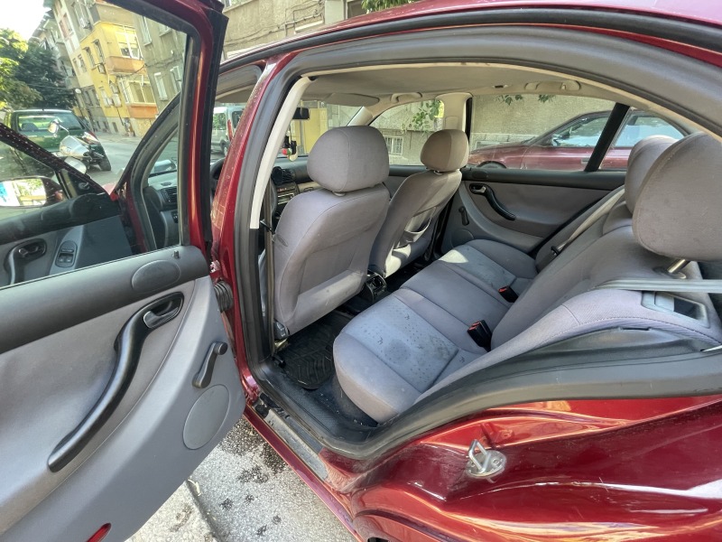 Seat Toledo, снимка 8 - Автомобили и джипове - 46446401