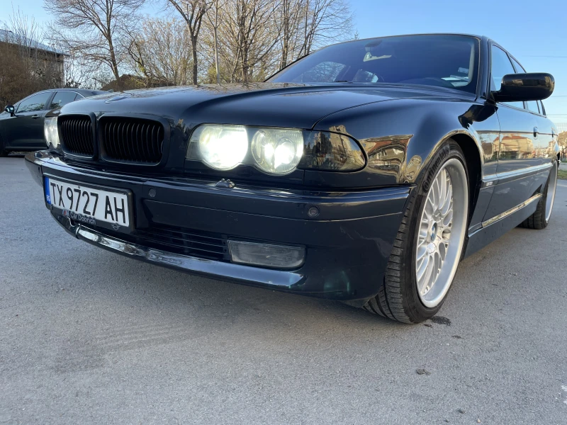 BMW 740, снимка 2 - Автомобили и джипове - 48216263