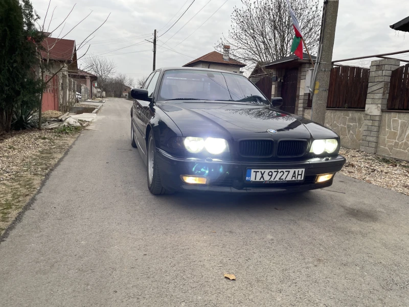 BMW 740, снимка 1 - Автомобили и джипове - 48216263