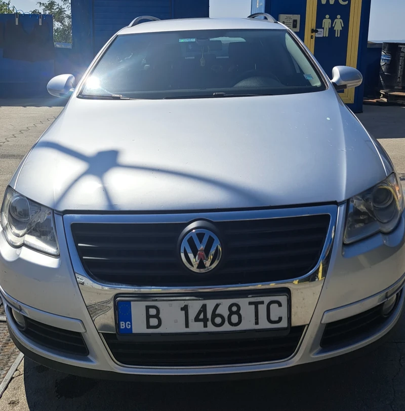 VW Passat, снимка 1 - Автомобили и джипове - 48893851