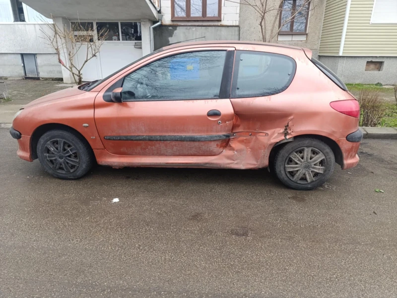 Peugeot 206, снимка 2 - Автомобили и джипове - 49372869