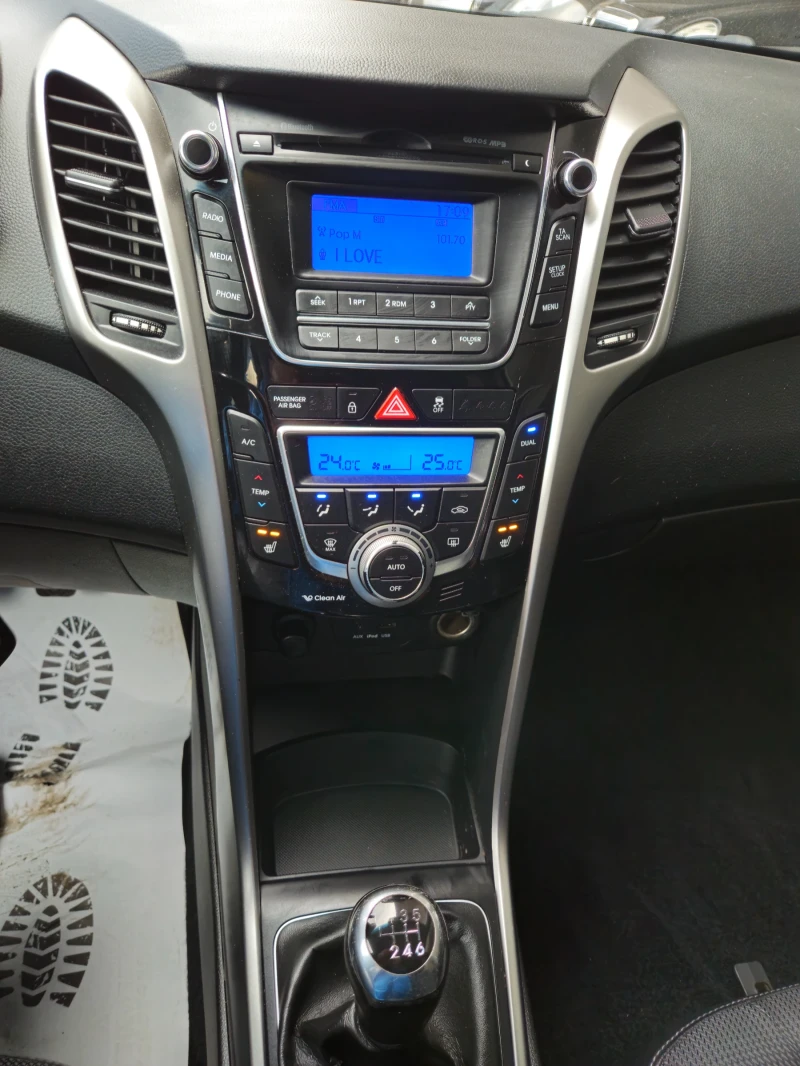 Hyundai I30 PREMIUM 1.6 БЕНЗИН, снимка 13 - Автомобили и джипове - 49453013