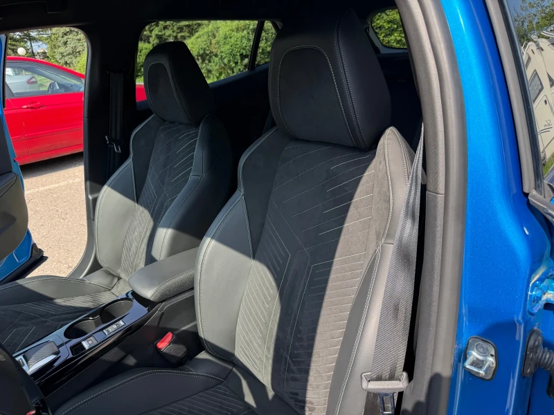 Peugeot 2008 GT, снимка 14 - Автомобили и джипове - 52250822