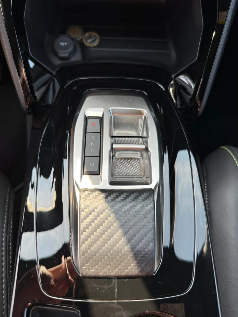 Peugeot 2008 GT, снимка 17 - Автомобили и джипове - 52250822