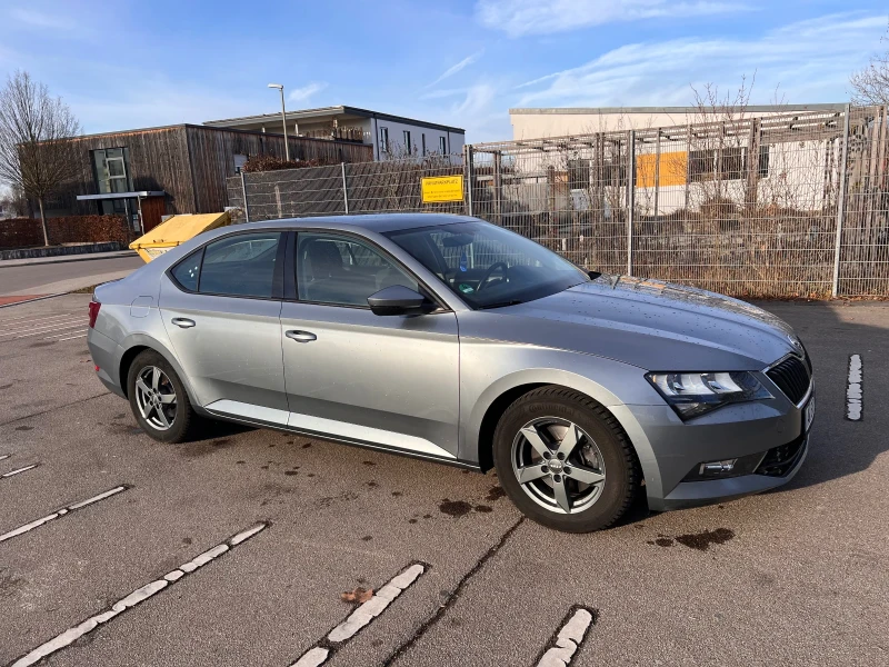 Skoda Superb, снимка 2 - Автомобили и джипове - 52926002